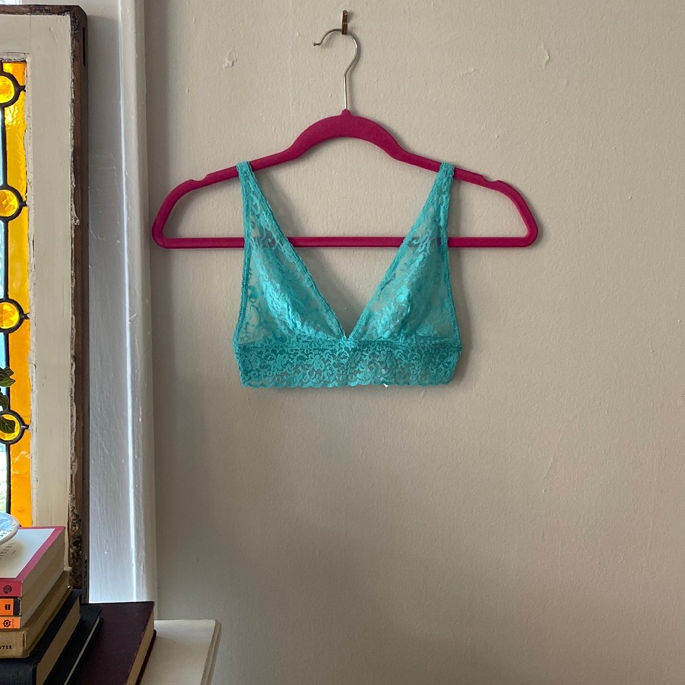 victoria’s secret lace bralette!